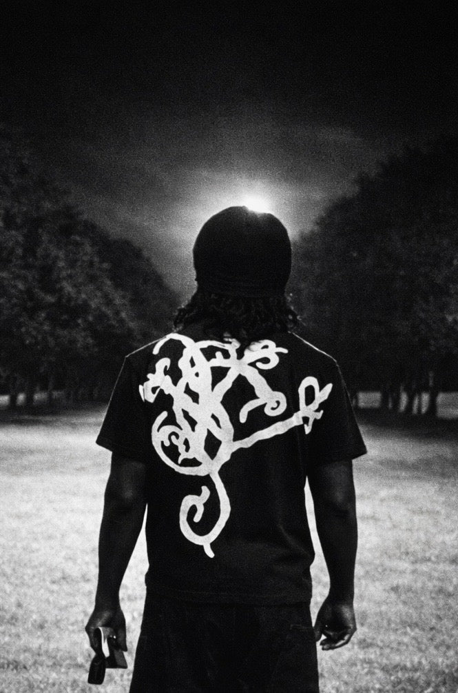 AÚA Monogram Signature T-Shirt