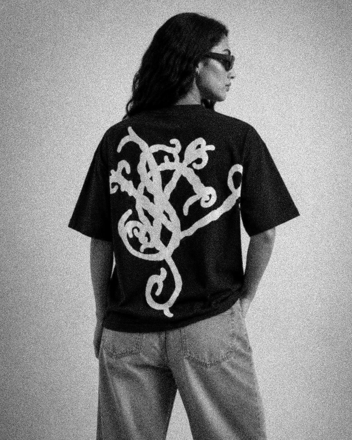 AÚA Monogram Signature T-Shirt
