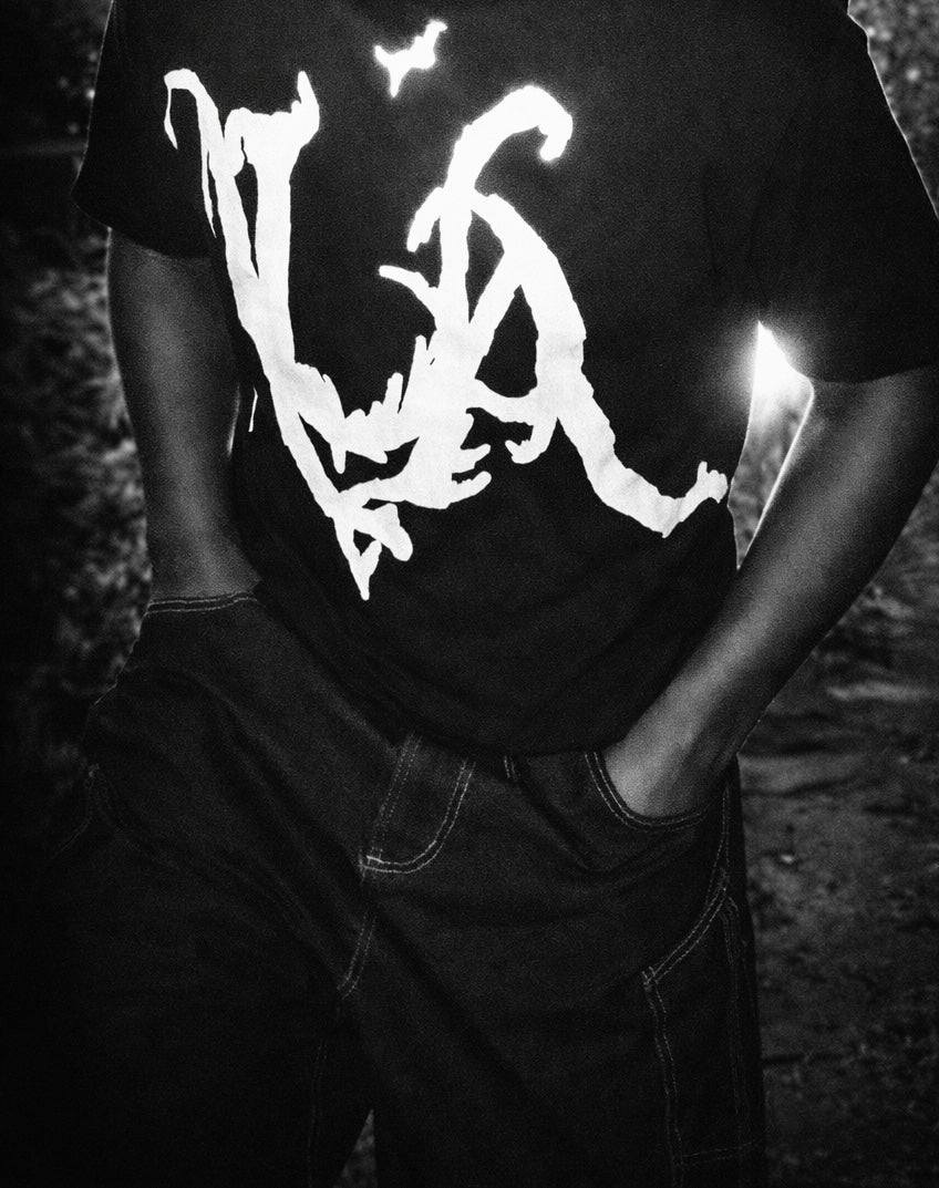 AÚA Monogram Signature T-Shirt